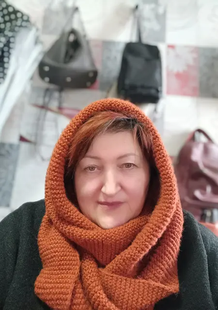 Я Olena, 60, из Киева, ищу знакомство для общения