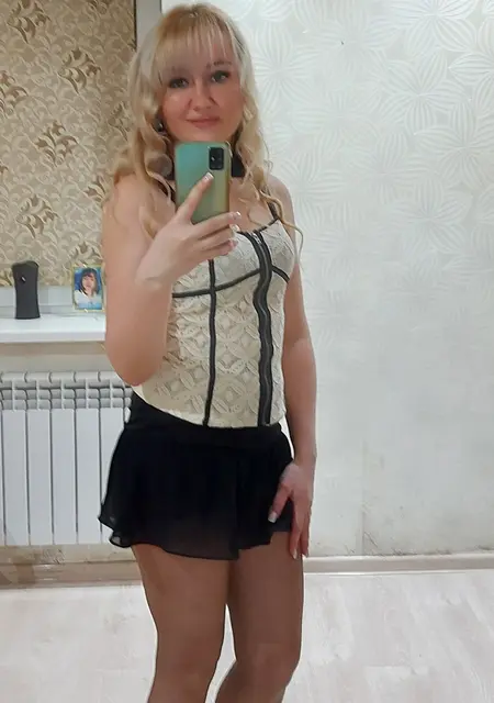 Вика з Одеси, мені 37 років, познайомлюсь без зобов'язань