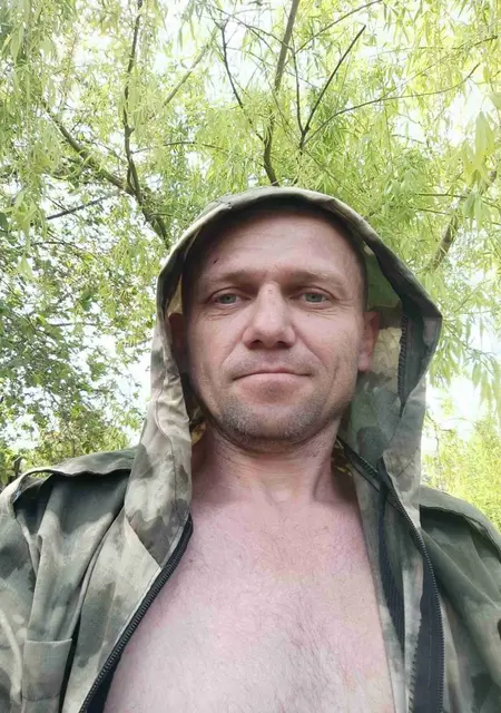 Я Женя, 41, знакомлюсь для постоянных отношений в Луганске