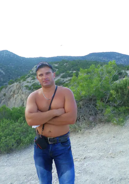 Виталий з Дніпра, шукаю на сайті дружбу