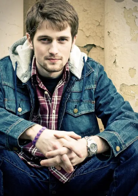 Я Denis, 31, из Астаны, ищу знакомства без обязательств