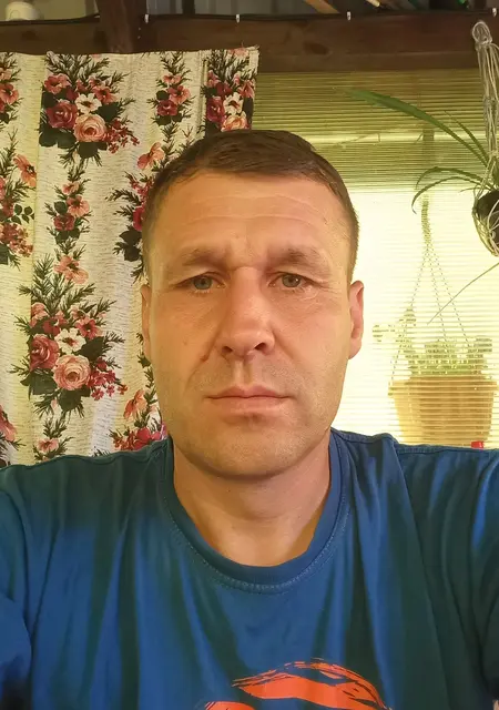 Я Александр, 45, из Бреста, ищу знакомства без обязательств