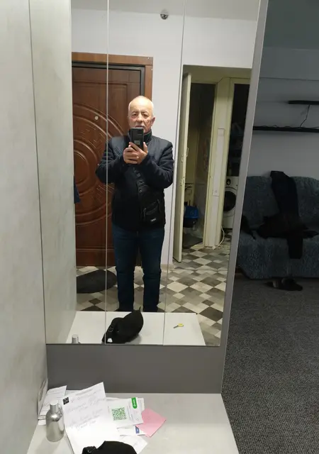 Василий з Києва, мені 62 років, познайомлюсь без зобов'язань