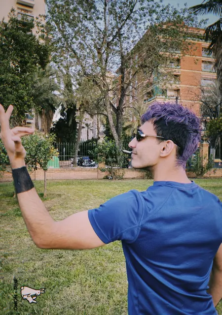 Soy Tente, 26 años de Valencia, busco conocer gente para viaje