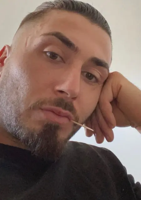 Я Emo, 34, из Райскирхен, ищу знакомство для общения