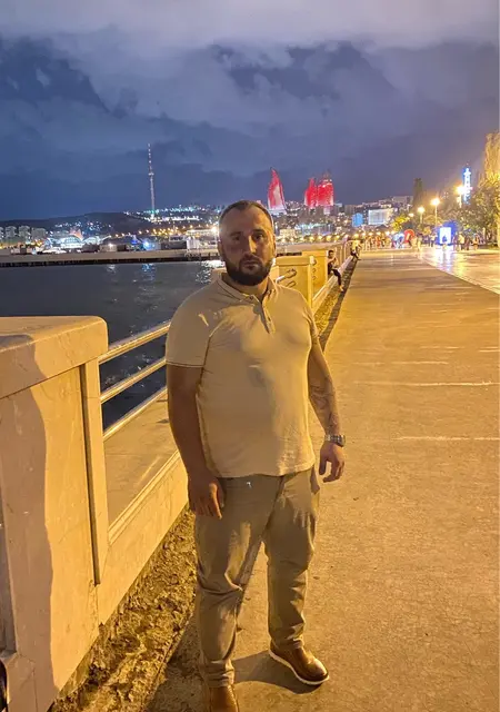 Я Руслан, 25, знакомлюсь без обязательств в Баку
