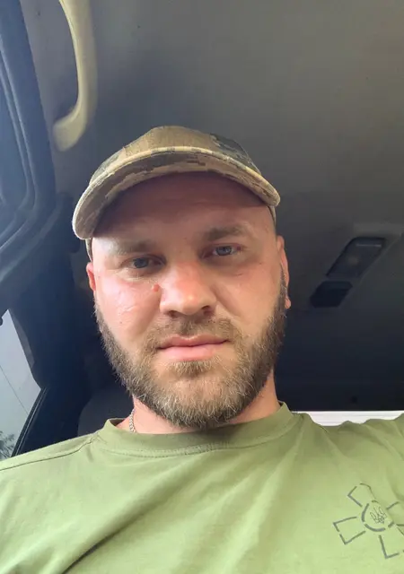 Виталий з Харкова, шукаю на сайті знайомства на одну ніч