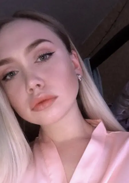 Ярослава з Ужгород, шукаю на сайті знайомства на одну ніч