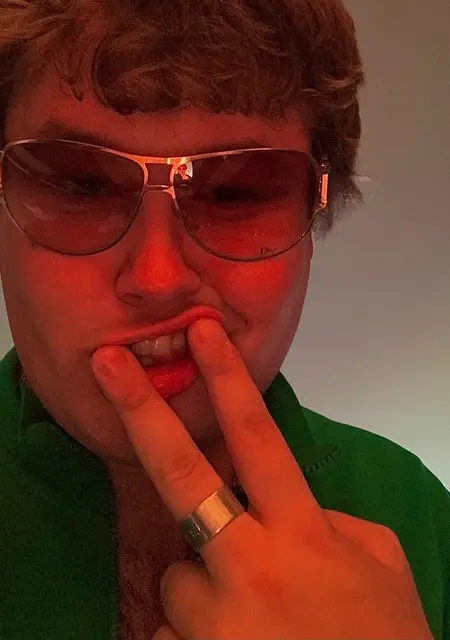 Я Андрей, 26, из Могилёва, ищу знакомства без обязательств