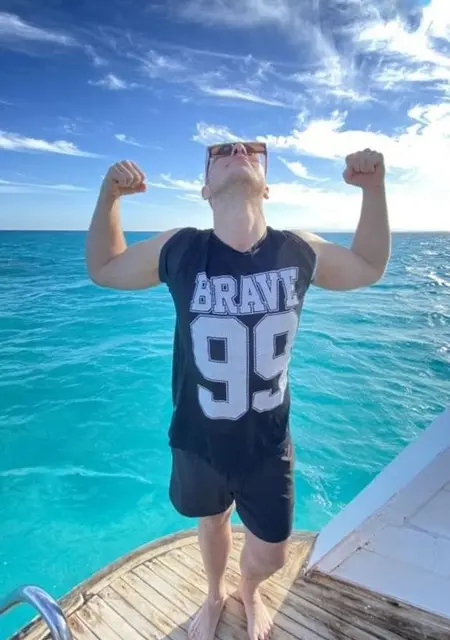 Я Serg, 31, знакомлюсь в Дубае