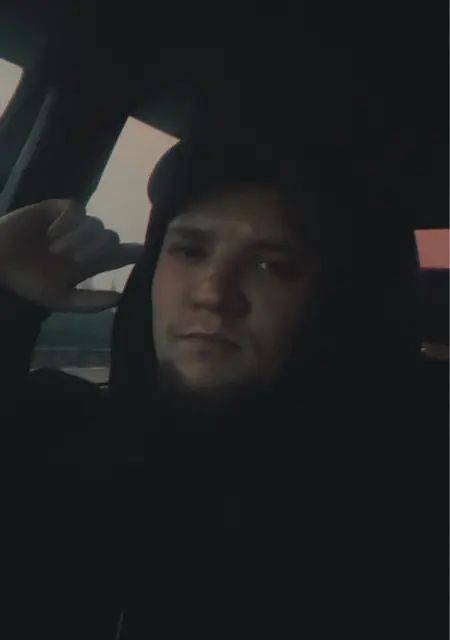 Я Роман, 26, из Охтирка, ищу знакомство для общения