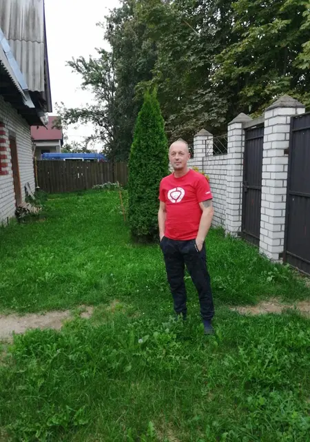Алексей из Могилёва, мне 49, познакомлюсь для приятного времяпровождения