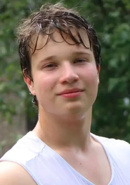 Я Nazar, 18, знакомлюсь для вирта в Ольштыне