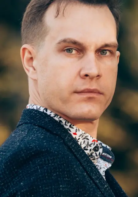 Я Александр, 37 років з Одеси, шукаю знайомства без зобов'язань