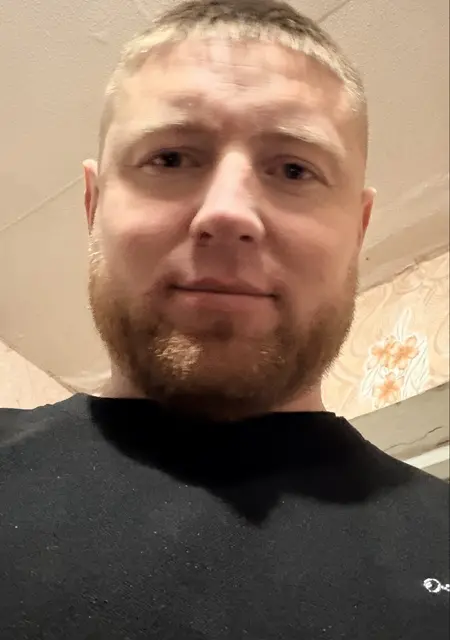 Андрій из Киева, мне 26, познакомлюсь для вирта