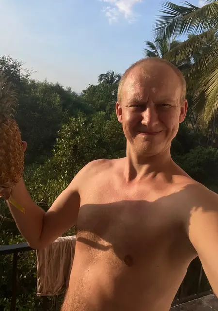 Андрей из Арамболь, мне 33, познакомлюсь для вирта