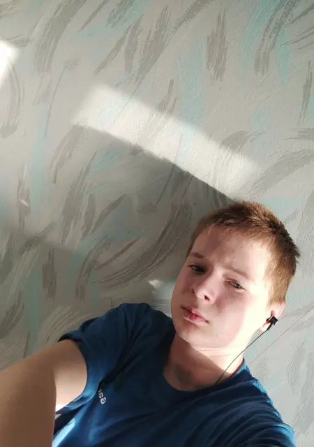 Артем из Могилёва, мне 19, познакомлюсь для постоянных отношений