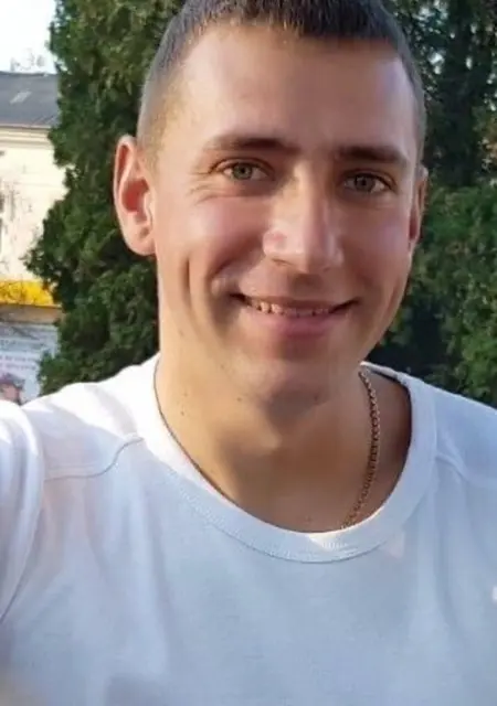 Rostyk из Львова, мне 30, познакомлюсь для приятного времяпровождения