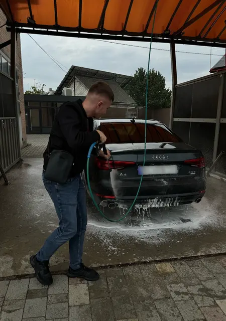 Я Nazar, 24 років з Івано-Франкове, шукаю знайомства на одну ніч