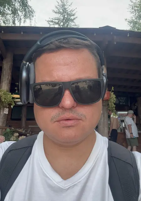 Soy Vladimirvladimiro, 31 años de Málaga, busco conocer gente para pasatiempo agradable