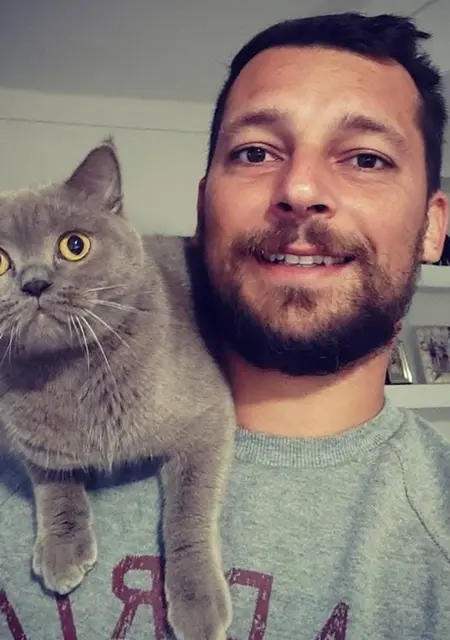 Soy Clint Eastwood, 37 años, conociéndome para chatear en Valencia