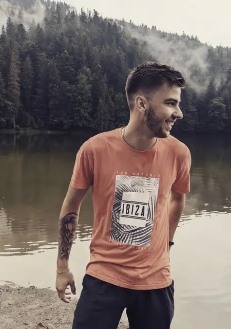 Я Bogdan, 27, знакомлюсь без обязательств в Чернигове