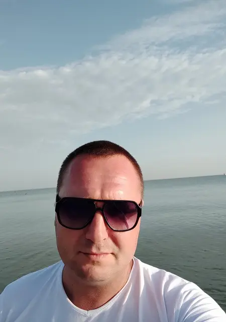 Андрей з Павлограда, шукаю на сайті вірт