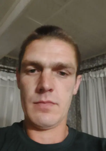 Я Бора, 34, из Лиды, ищу знакомства без обязательств