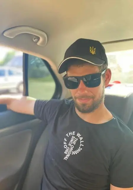 Паша з Ізюм, шукаю на сайті вірт