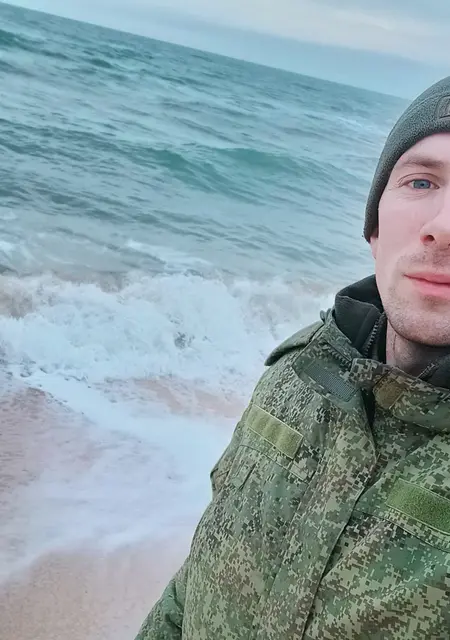 Я Александр, 28 років з Генічеськ, шукаю знайомство для спілкування