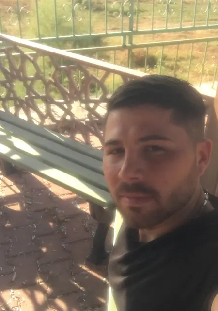 Я Hseyin, 27, из Анкары, ищу знакомство для приятного времяпровождения