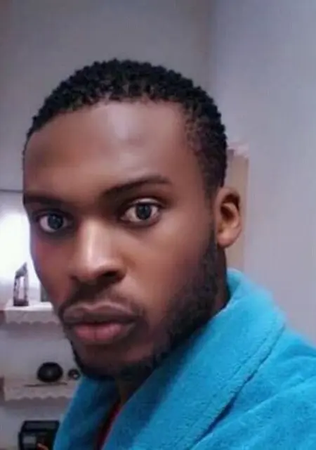 Khumbulani из Бухареста