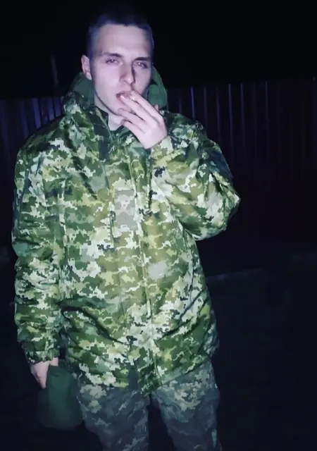 Я Ярослав, 24 років, знайомлюсь без зобов'язань у Миколаєві