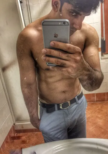 Я Amiro, 34, знакомлюсь для общения в Падуе