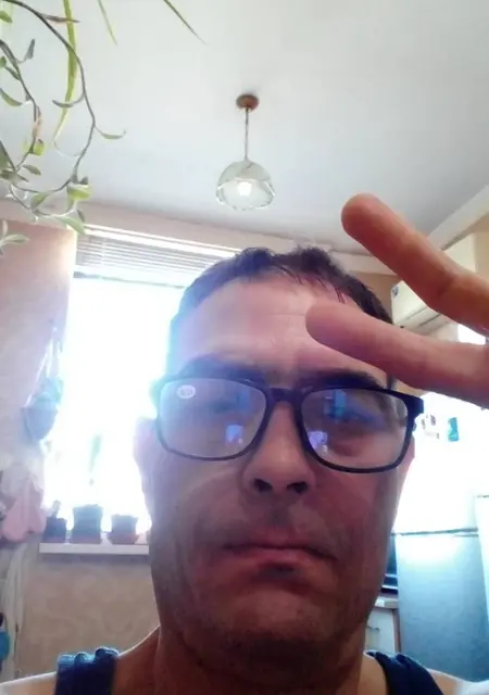 Константин из Ташкента, мне 44, познакомлюсь для постоянных отношений