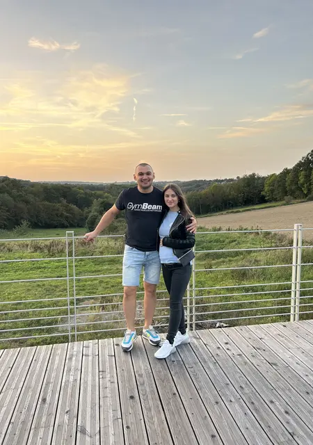 Ира Игорь из Брюсселя, ищу на сайте общение