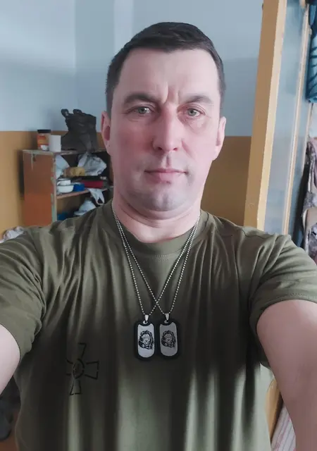 Андрей из Смелы, мне 44, познакомлюсь на одну ночь