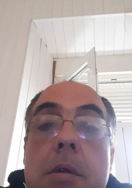 Carmelo de Madrid, tengo 45 años, listo para conocer