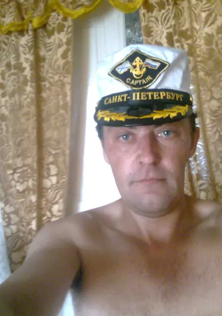 Димон из Борисова, мне 49, познакомлюсь без обязательств