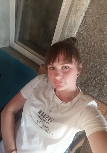 Я Наталія, 26, знакомлюсь на одну ночь в Межовой