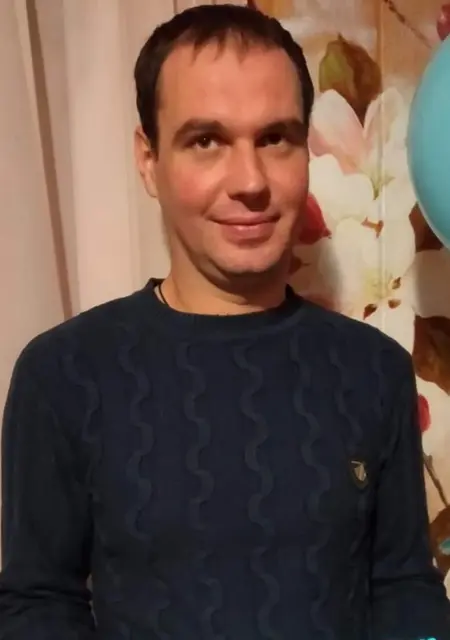 Саша з Іванків, шукаю на сайті знайомства на одну ніч