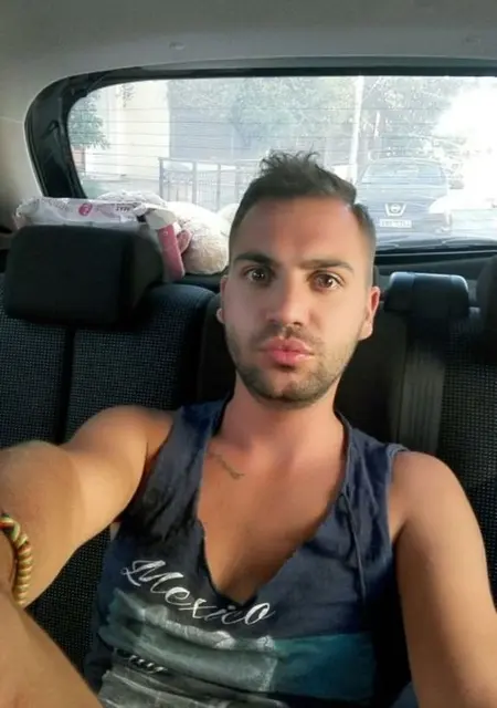 Single из Афин, мне 33, познакомлюсь