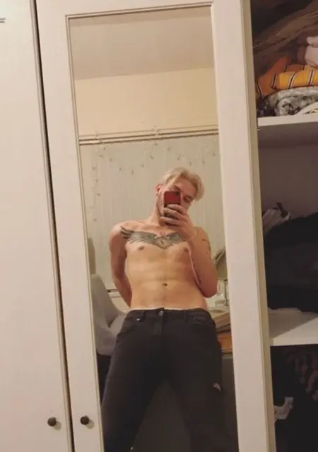 Thomas из Лондона, мне 22, познакомлюсь