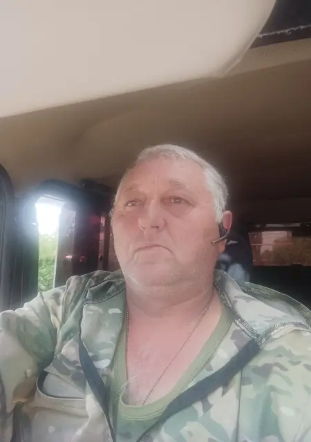 Игорь из Донецка, ищу на сайте знакомства без обязательств