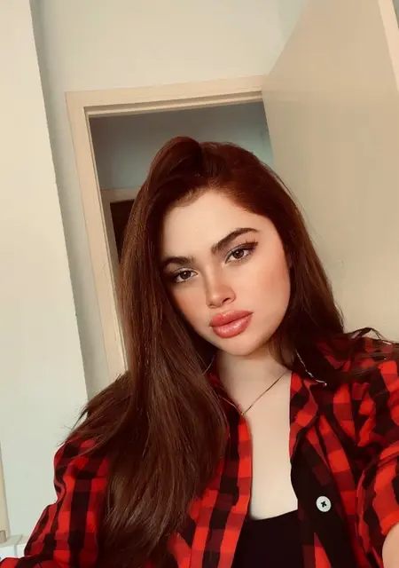 Britnys de Murcia, tengo 22 años, lista para conocer para chatear