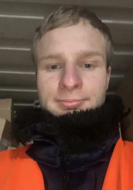 David из Хемниц, мне 29, познакомлюсь для дружбы