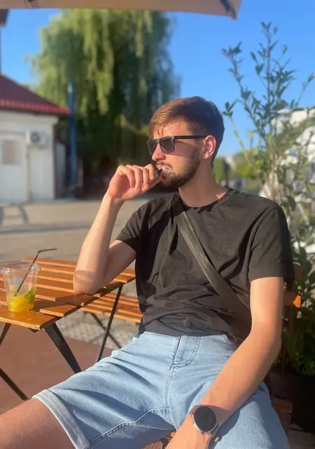 Юра из Ивано-Франковска, ищу на сайте знакомства на одну ночь