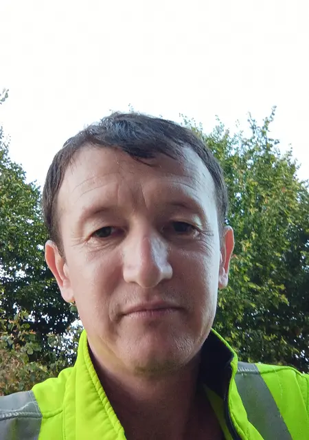 Ilyos из Таллина, мне 25, познакомлюсь на одну ночь