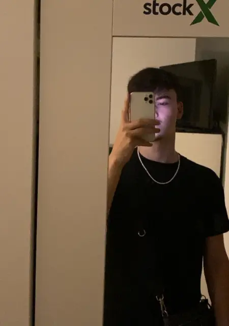 Я Luis, 21, знакомлюсь для общения в Латценах