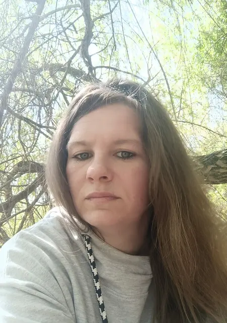 Ilonka з Хмельницького, шукаю на сайті спілкування